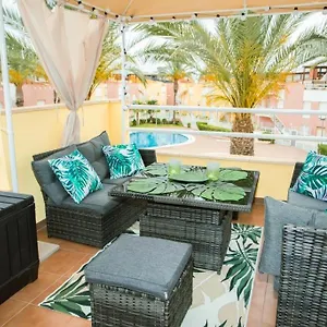 https://blue-laguna-beach-vera-playa.es-andalucia.com